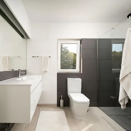 빌라 Luxury Villa, With A Private Pool, 10 Min- Quinta Do 알만실