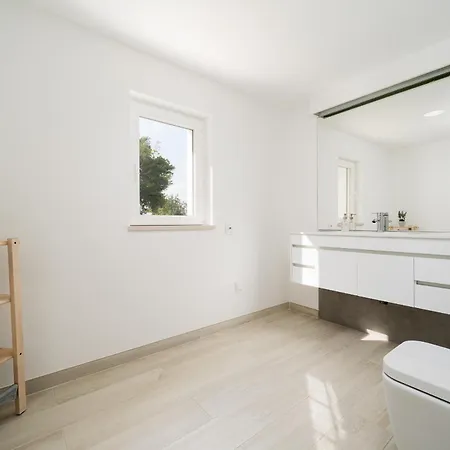 빌라 Luxury Villa, With A Private Pool, 10 Min- Quinta Do