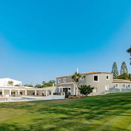 Luxury Villa, With A Private Pool, 10 Min- Quinta Do 알만실